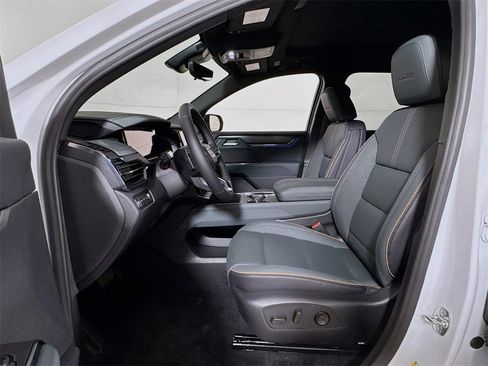 New 2026 GMC Acadia AT4 w/ Luxury Package image 12