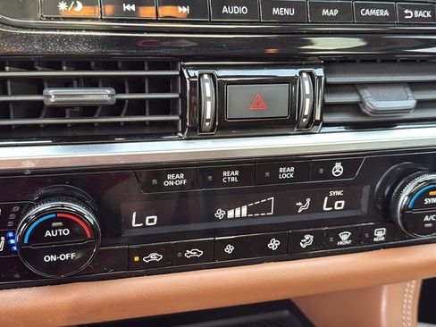 Certified 2023 Nissan Pathfinder Platinum image 16