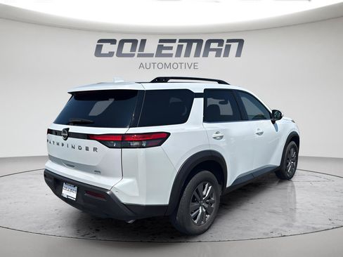 Used 2025 Nissan Pathfinder SV AWD/4WD image 5