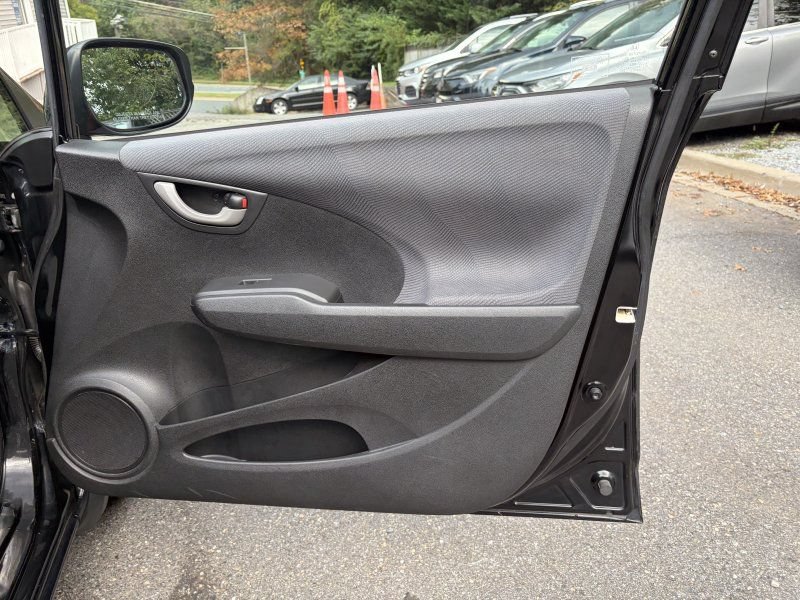 Used 2013 Honda Fit image 19
