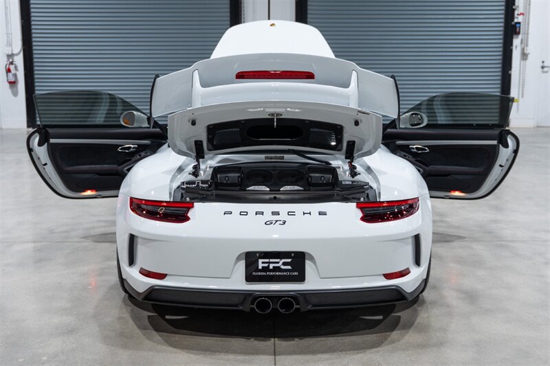 Used 2018 Porsche 911 GT3 RWD image 40