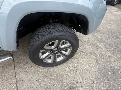 Used 2019 Toyota Tacoma SR image 17