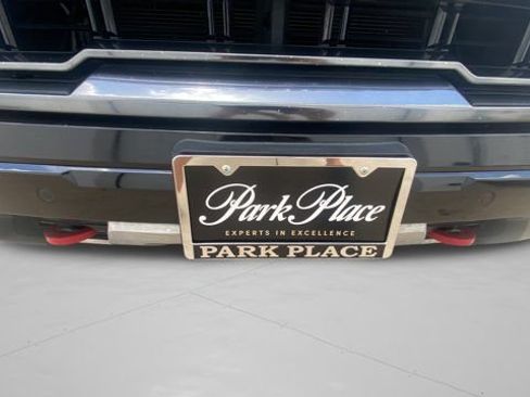 Used 2023 GMC Yukon AT4 w/ AT4 Premium Plus Package AWD/4WD image 31