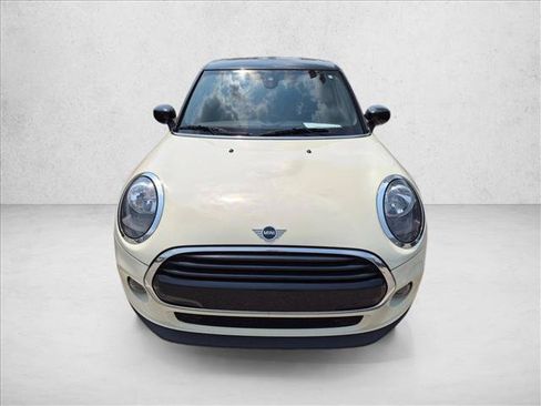 Used 2021 MINI Cooper 4-Door Hardtop FWD image 2