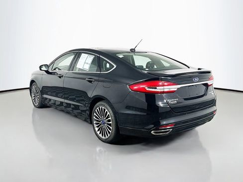 Used 2018 Ford Fusion Titanium image 5