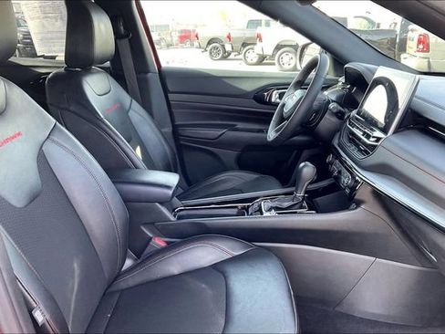 Used 2025 Jeep Compass Trailhawk AWD/4WD image 7