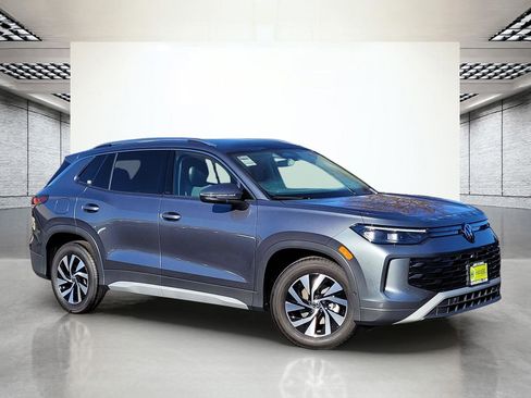 New 2026 Volkswagen Tiguan S image 2