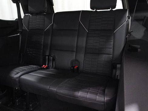 Certified 2023 Cadillac Escalade Premium Luxury Platinum image 23