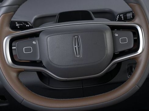 New 2026 Lincoln Navigator L Reserve AWD/4WD image 12