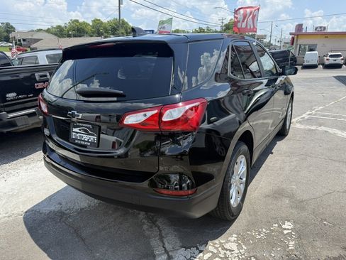 Used 2020 Chevrolet Equinox LS w/ LS Convenience Package FWD image 7