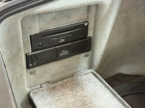 Used 2005 Jaguar XJ8 RWD image 29