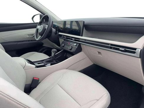 New 2026 Hyundai Tucson SE image 15