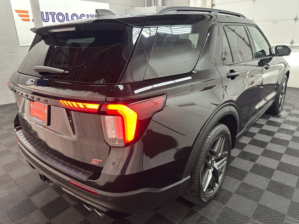 Used 2025 Ford Explorer ST w/ Sun And Sound Package AWD/4WD image 9