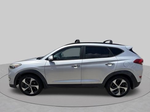 Used 2016 Hyundai Tucson Limited w/ Option Group 03 FWD image 3