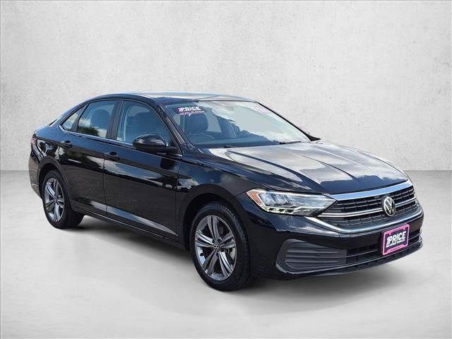 Used 2024 Volkswagen Jetta SE FWD image 3