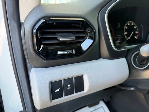 Certified 2025 Honda Pilot EX-L image 13