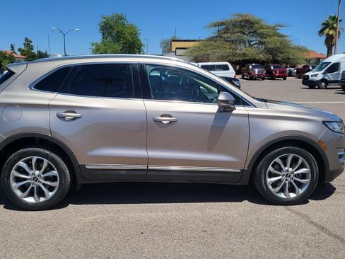 Used 2019 Lincoln MKC Select w/ MKC Climate Package FWD image 11