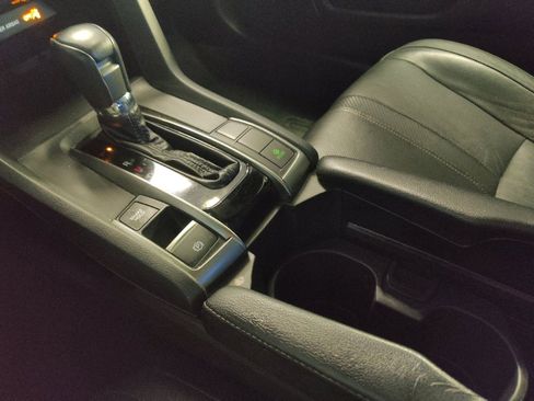 Used 2018 Honda Civic EX-L image 26