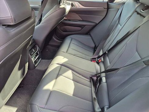 Used 2025 BMW i4 eDrive40 w/ Premium Package RWD image 18