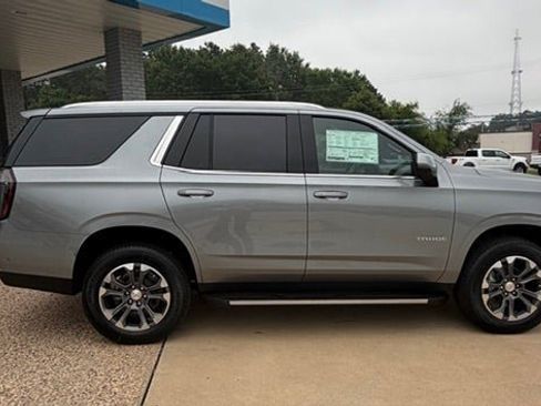 New 2026 Chevrolet Tahoe LT RWD image 2