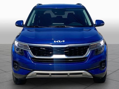 Used 2023 Kia Seltos EX AWD/4WD image 4