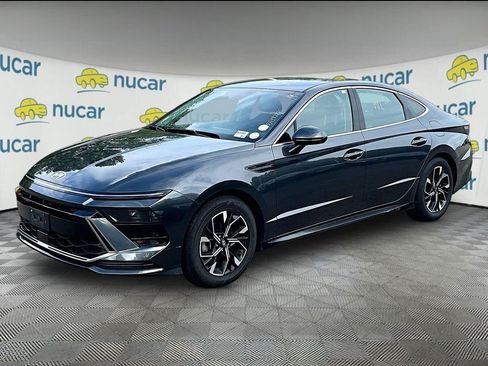 Used 2024 Hyundai Sonata SEL FWD image 3