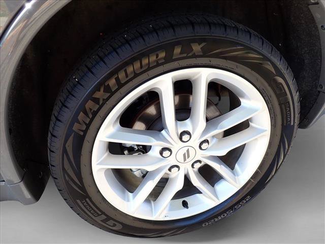 Used 2025 Dodge Durango GT AWD/4WD image 7