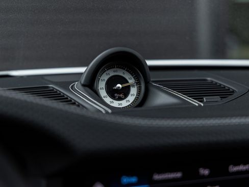 Certified 2026 Porsche 911 GT3 image 42