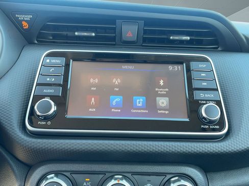 New 2025 Nissan Kicks Play S image 22