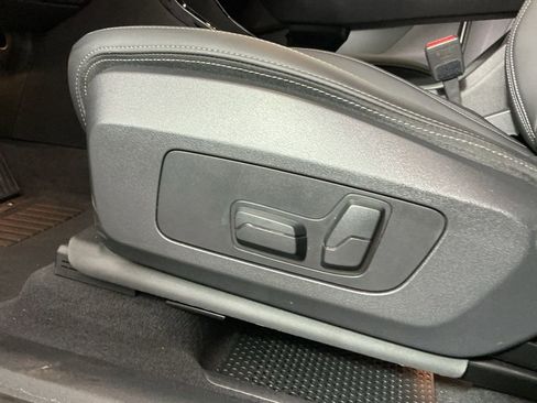 Certified 2025 BMW X1 xDrive28i w/ Technology Package image 20