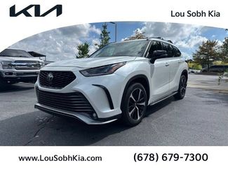 Used 2021 Toyota Highlander XSE AWD/4WD video 1