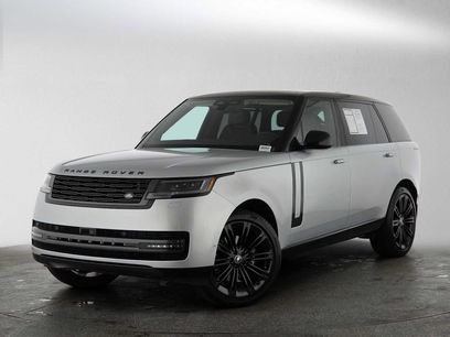 Used 2025 Land Rover Range Rover Long Wheelbase SE