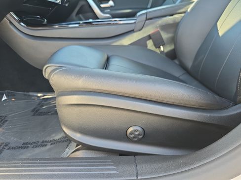 Used 2025 Mercedes-Benz CLA 250 image 25
