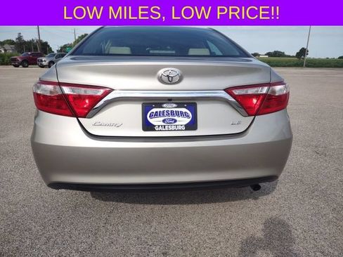 Used 2017 Toyota Camry LE FWD image 4