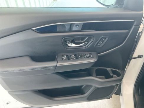 Certified 2025 Honda Pilot EX-L image 5