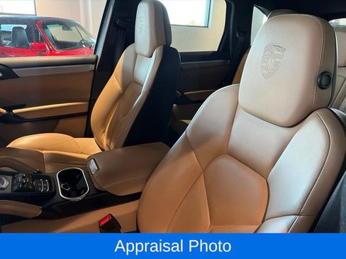 Used 2014 Porsche Cayenne GTS AWD/4WD image 6
