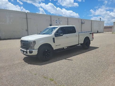 Used 2022 Ford F350 Lariat w/ Black Appearance Package AWD/4WD image 30