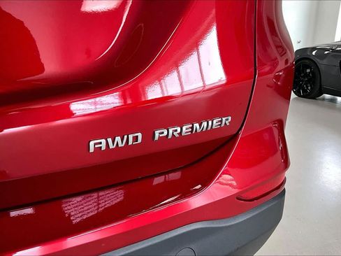 Used 2022 Chevrolet Equinox Premier AWD/4WD image 7