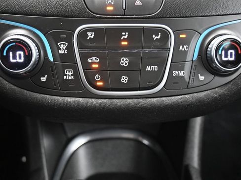 Used 2023 Chevrolet Malibu LT FWD image 23