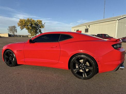 Used 2019 Chevrolet Camaro SS image 4