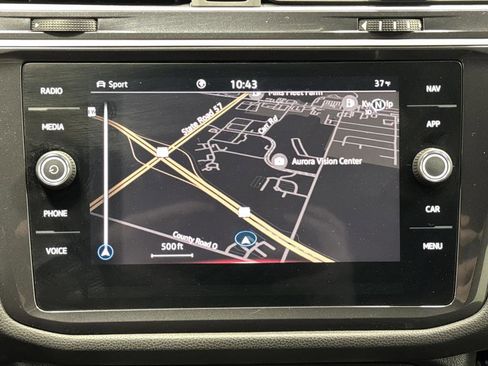 Used 2024 Volkswagen Tiguan SEL R-Line image 10