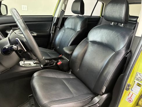 Used 2014 Subaru Crosstrek Touring w/ Popular Package #2 AWD/4WD image 18