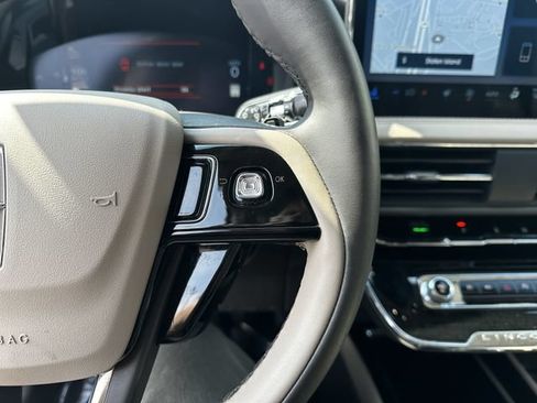 Certified 2024 Lincoln Corsair AWD w/ Equipment Group 101A image 29