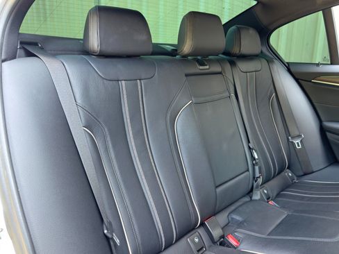 Used 2019 BMW 540i w/ M Sport Package RWD image 41