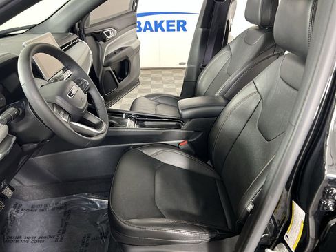 Used 2023 Jeep Compass Limited AWD/4WD image 19