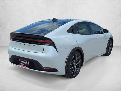 New 2026 Toyota Prius Limited FWD image 5