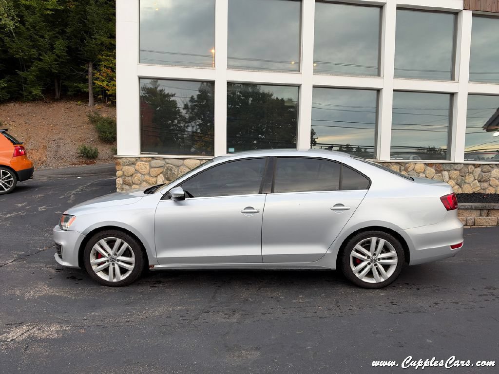 Used 2014 Volkswagen Jetta GLI FWD image 9