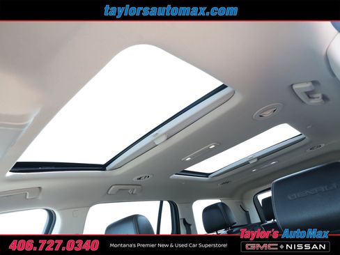 Used 2023 GMC Acadia Denali w/ Denali Ultimate Package AWD/4WD image 38