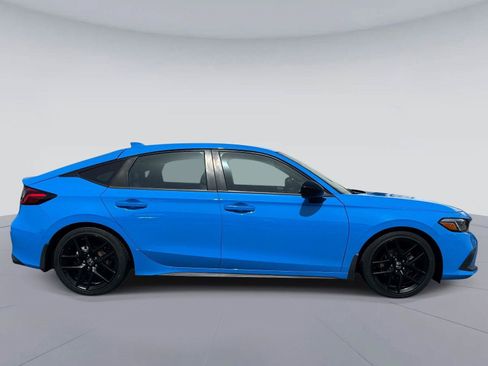 Certified 2022 Honda Civic Sport image 2