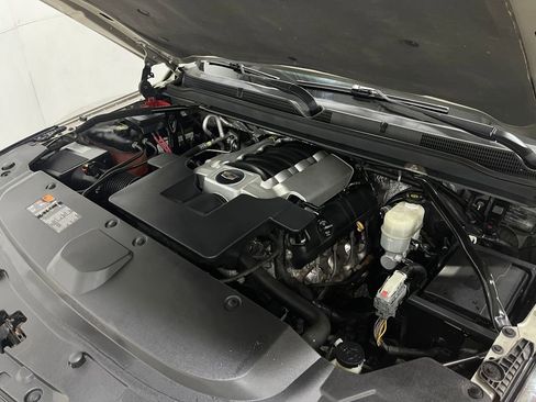 Used 2016 Cadillac Escalade Premium image 27